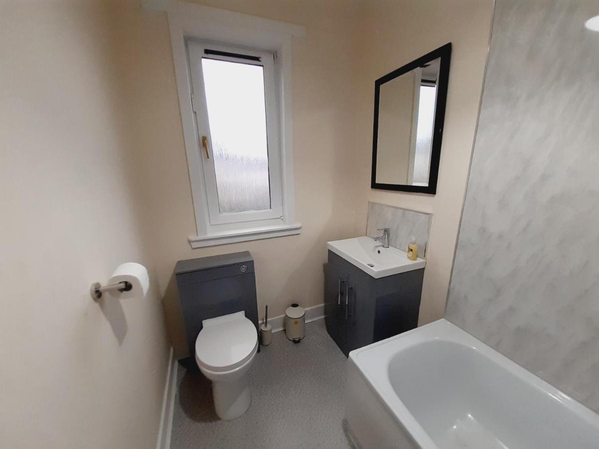 Carvetii - Vincent House - Large 3 Bedroom Apartment With On-Site Parking Lochgelly Exterior foto