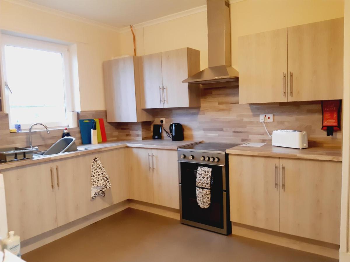 Carvetii - Vincent House - Large 3 Bedroom Apartment With On-Site Parking Lochgelly Exterior foto